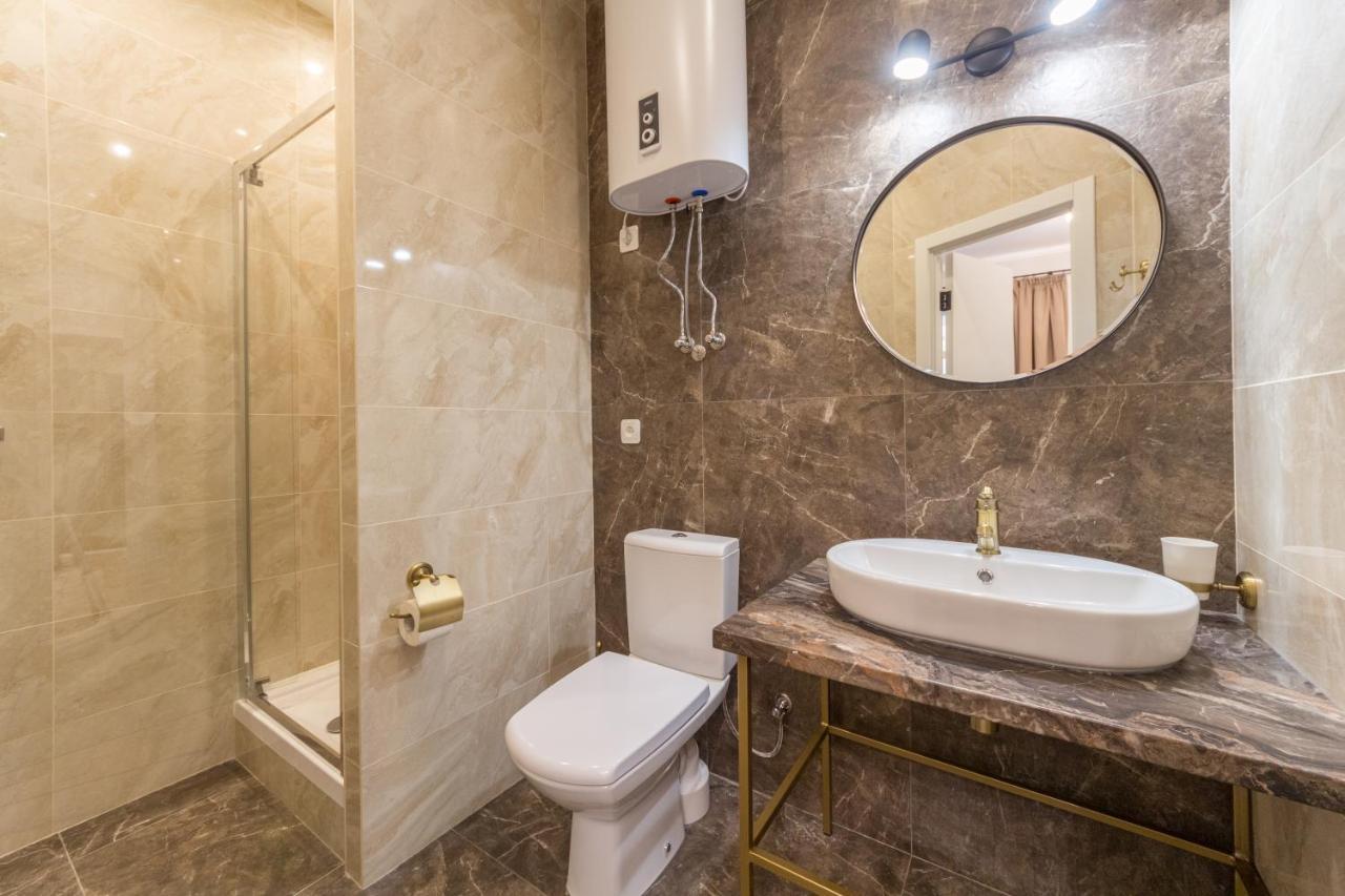 Design Apartment On Mykhailivskyi Ln. 4 เคียฟ ภายนอก รูปภาพ