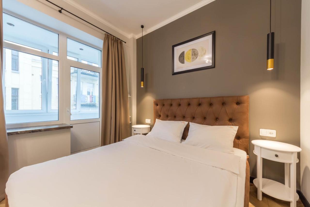 Design Apartment On Mykhailivskyi Ln. 4 เคียฟ ภายนอก รูปภาพ